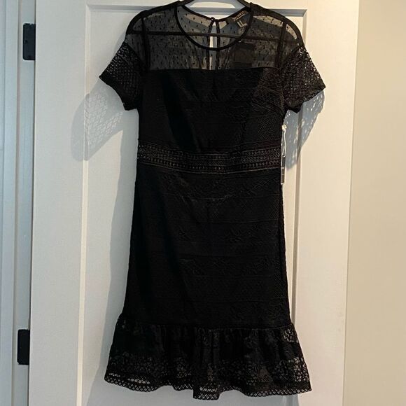 FOREVER21- Beautiful Black Lace Detail Black Dress - Picture 1 of 4